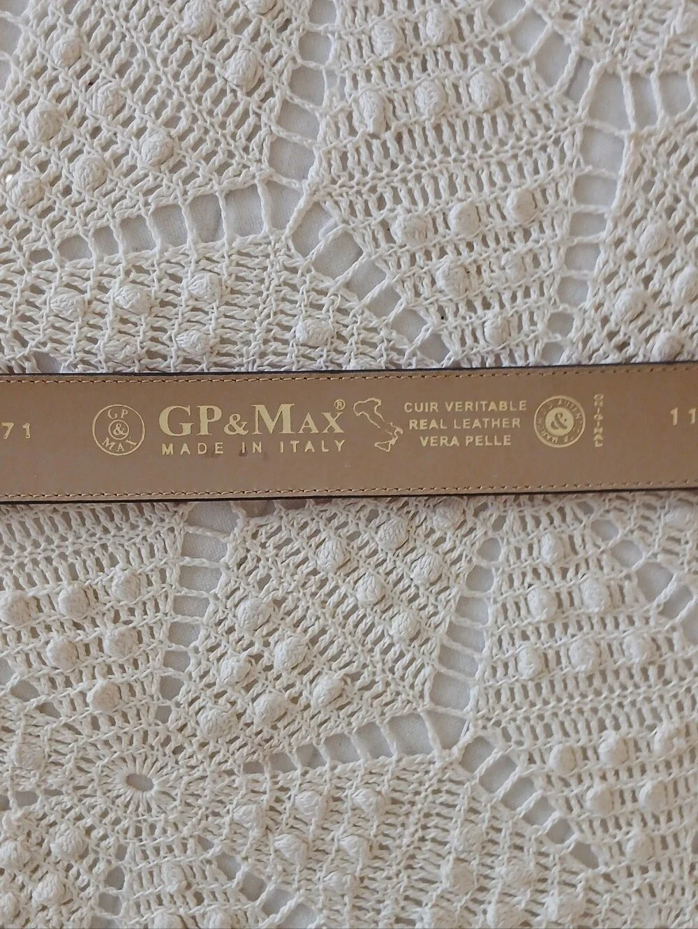NWOT GP & MAX Unisex 36 Red Full Ostrich Quill Leather Belt Made In Italy Silver
